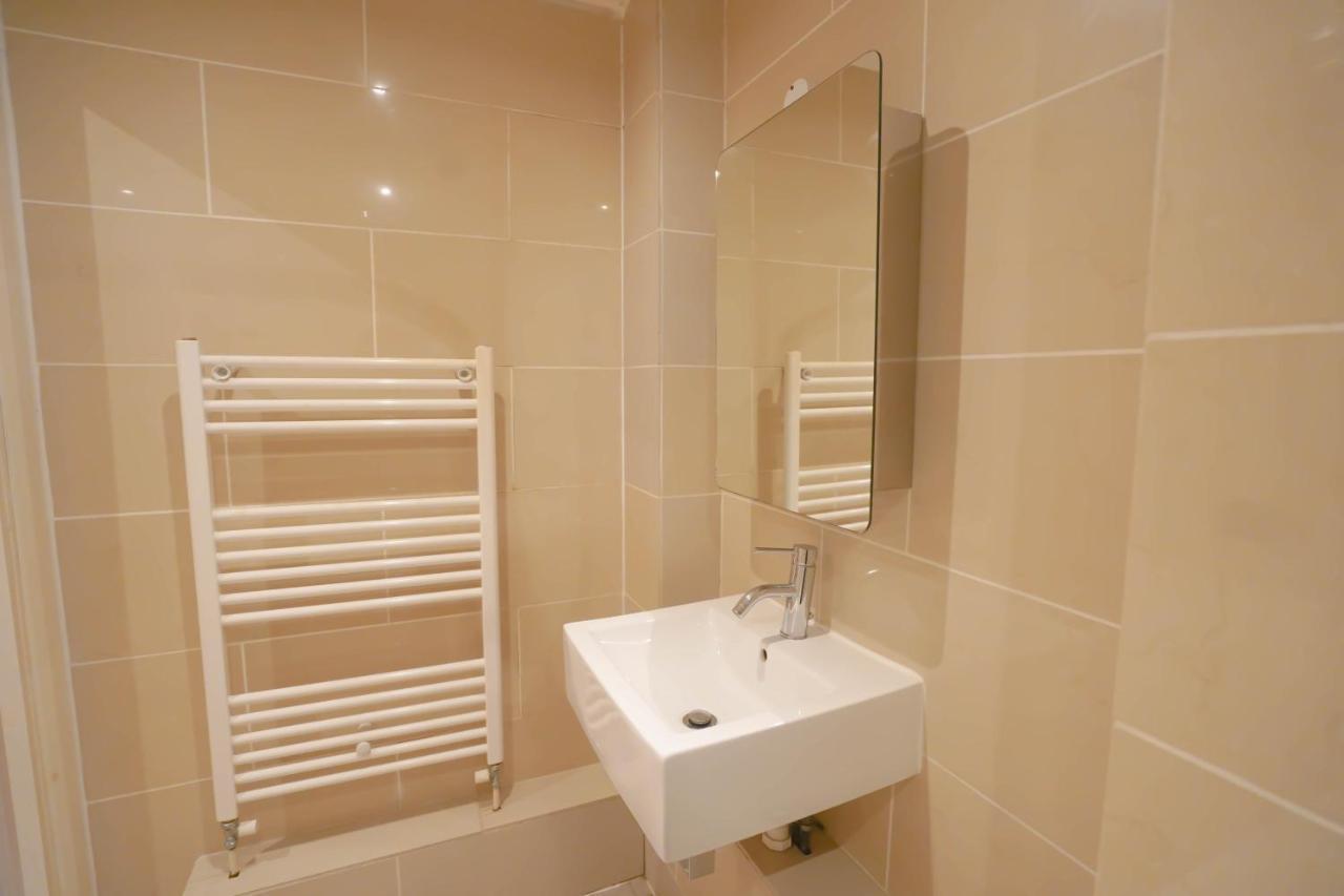 Lovely 2-bed In * Londres