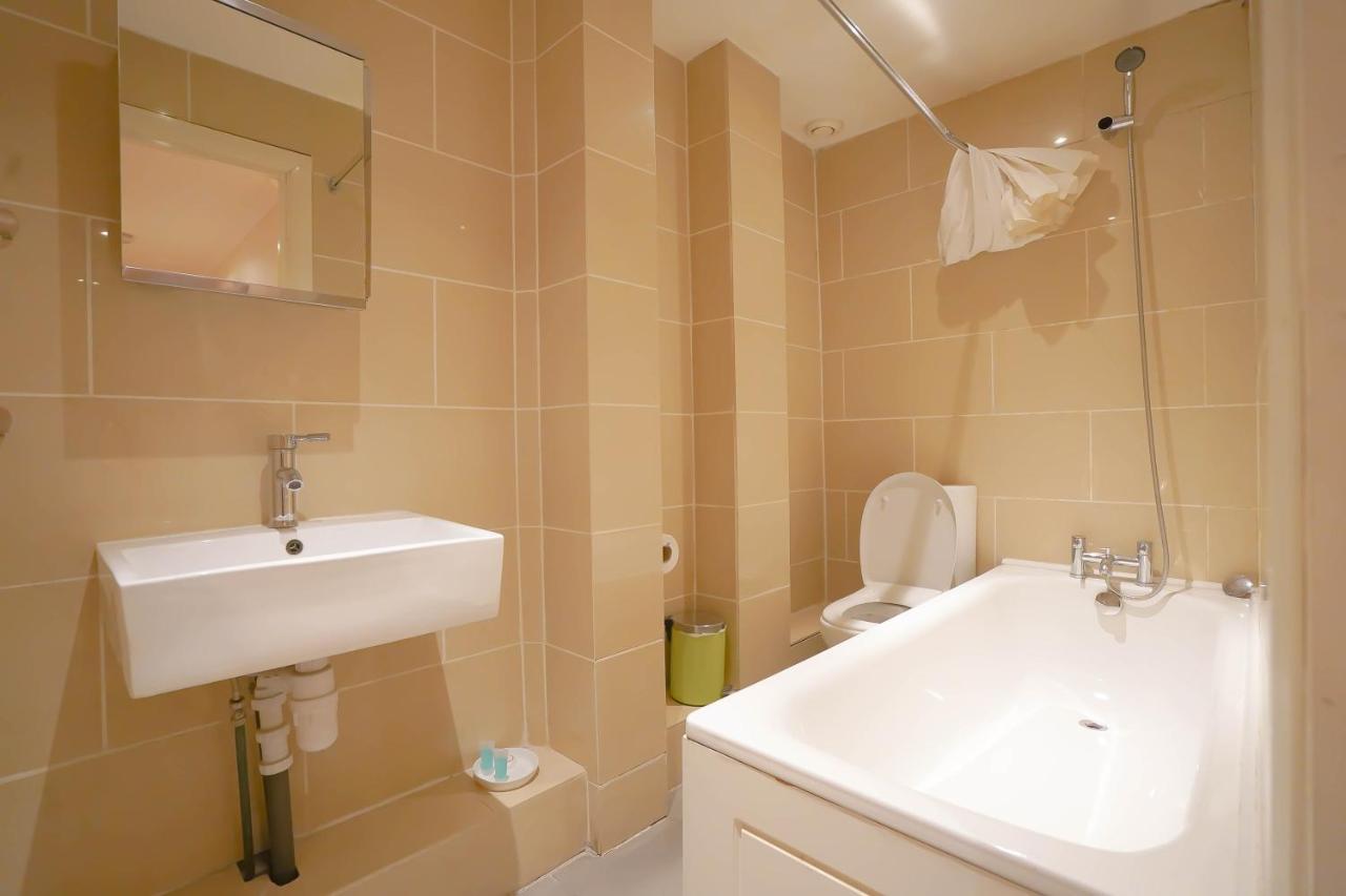 Lovely 2-bed In Appartement Londres